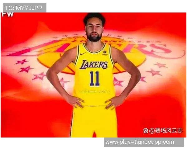 基德盛赞拉塞尔:得分后卫角色兼具持球能力与射手优势 基德盛赞拉塞尔:得分后卫角色兼具持球能力与射手优势