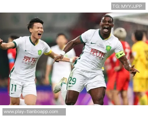 万众瞩目7000名北京球迷与3万河南球迷齐聚苏州共襄足协杯盛宴